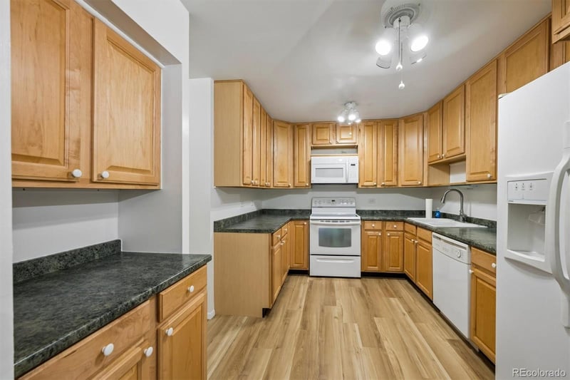 675 Alton Way #12A, Denver, CO 80247