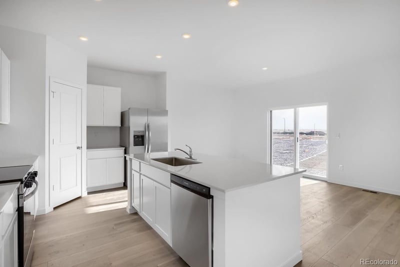 375 Wildflower Ct, Bennett, CO 80102