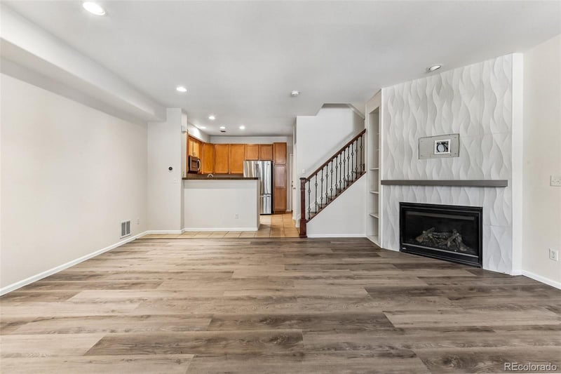 8385 Stonybridge Cir, Highlands Ranch, CO 80126