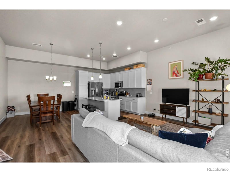6826 School House Dr #203, Timnath, CO 80547