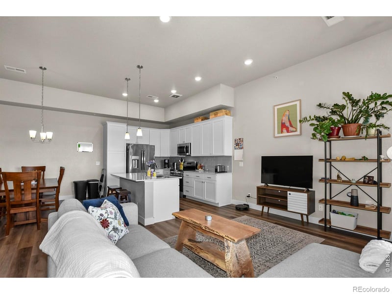 6826 School House Dr #203, Timnath, CO 80547