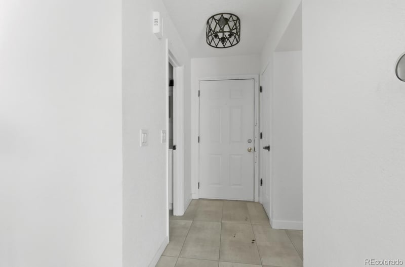 20 Nome St #B, Aurora, CO 80012