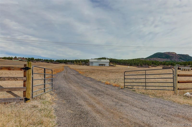 2900 Perry Park Rd, Sedalia, CO 80135