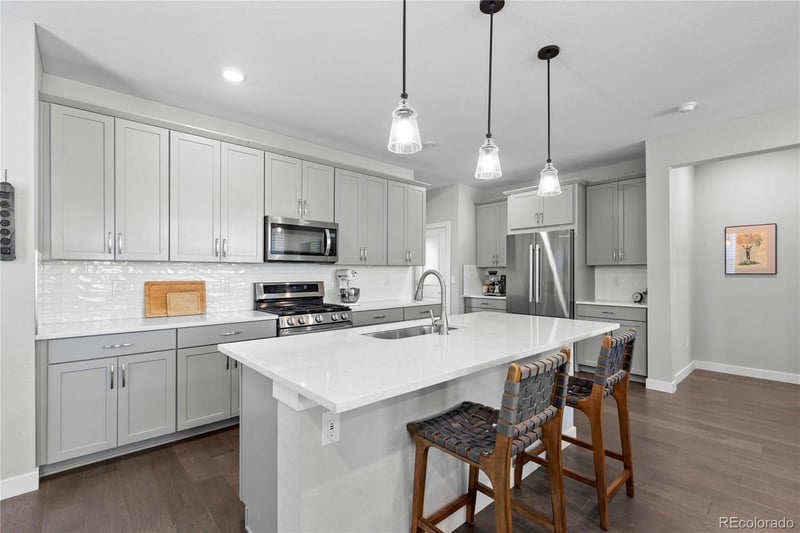 1954 Canyonpoint Ln, Castle Pines, CO 80108