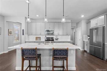 1954 Canyonpoint Ln, Castle Pines, CO 80108