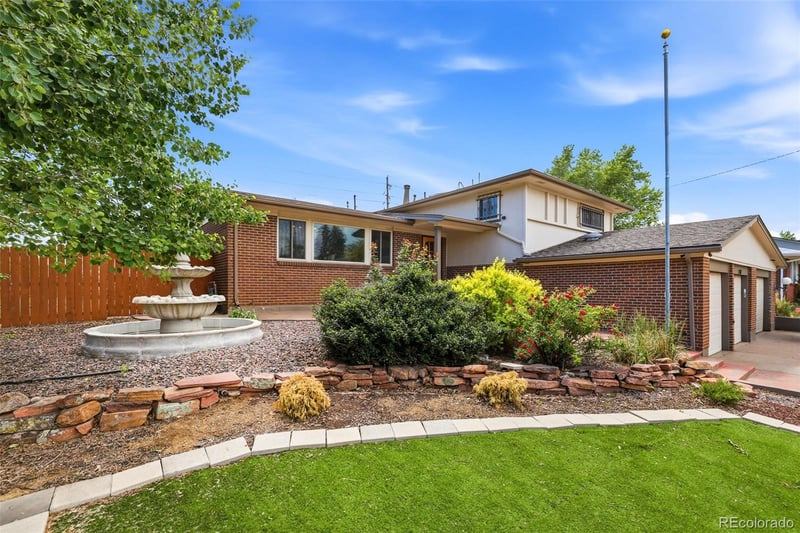 1780 104th Pl, Northglenn, CO 80234