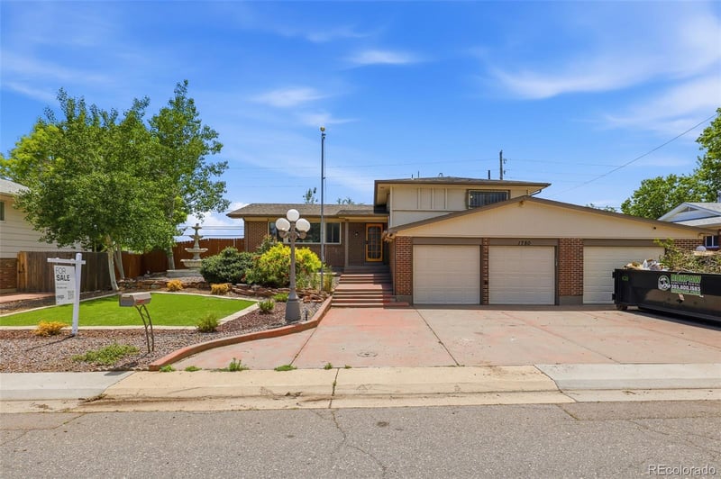 1780 104th Pl, Northglenn, CO 80234