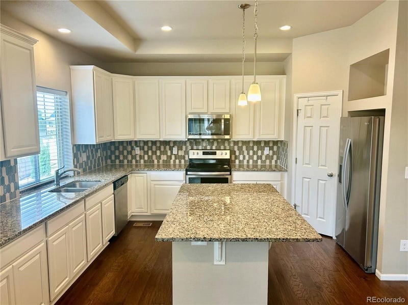 6706 Golden Briar Ln, Colorado Springs, CO 80927