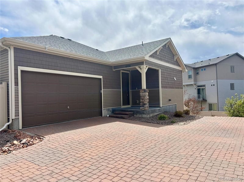 6706 Golden Briar Ln, Colorado Springs, CO 80927