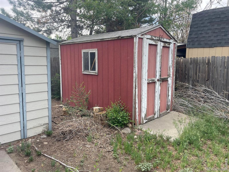 5540 Otis Ct, Arvada, CO 80002