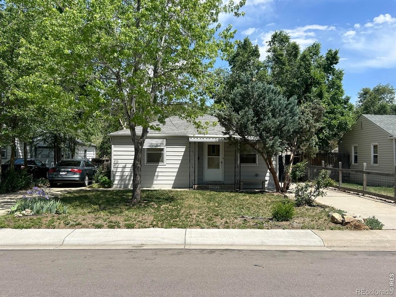 5540 Otis Ct, Arvada, CO 80002