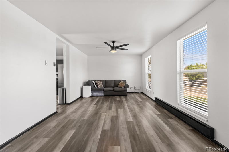 16562 Louisiana Dr, Aurora, CO 80017
