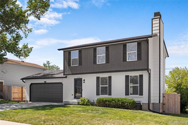 16562 Louisiana Dr, Aurora, CO 80017