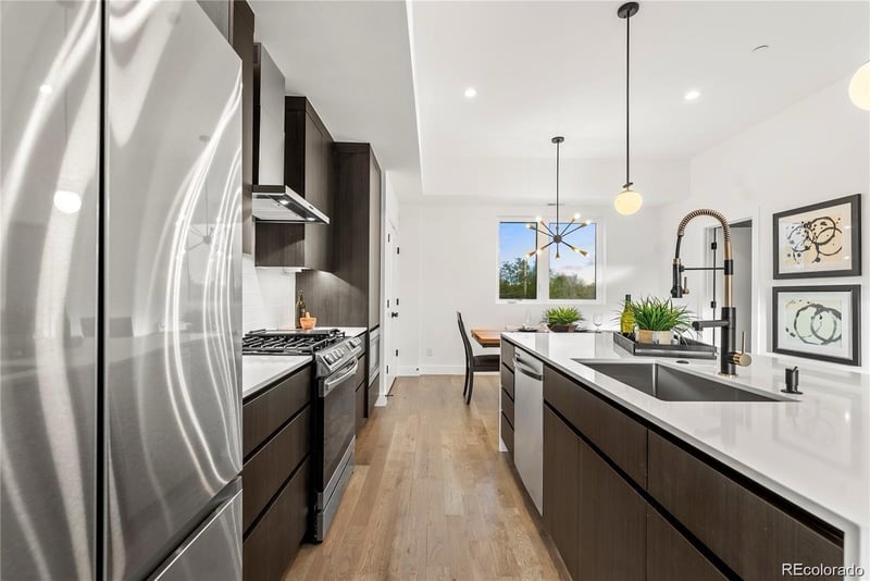 2148 Applewood Dr, Lakewood, CO 80215
