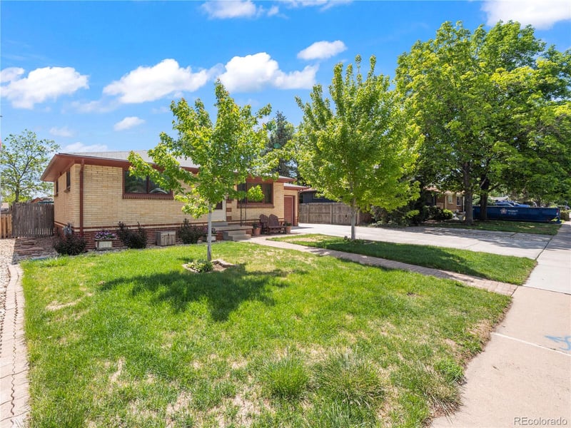 1466 S Chase St, Lakewood, CO 80232