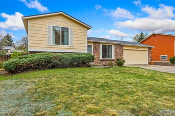 17774 Arizona Pl, Aurora, CO 80017