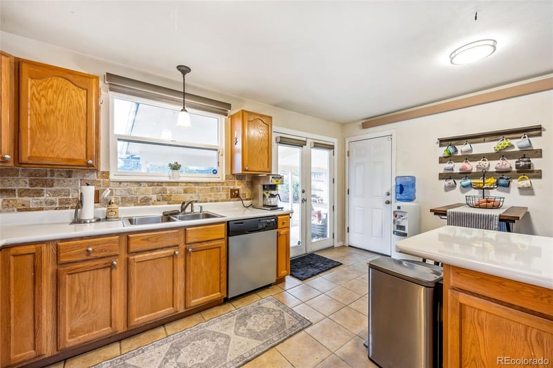 17774 Arizona Pl, Aurora, CO 80017