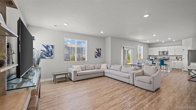 6213 Sherwood Ave, Frederick, CO 80504