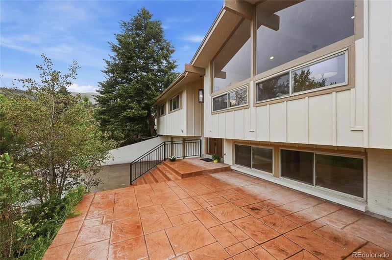 961 Foothill Dr, Lakewood, CO 80228