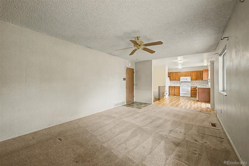 1123 Lewiston Way, Aurora, CO 80017