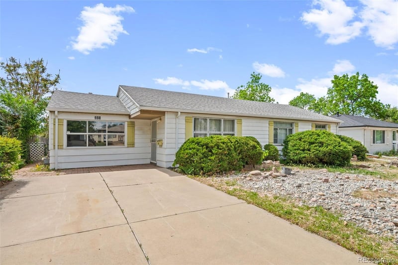 721 Geneva St, Aurora, CO 80010