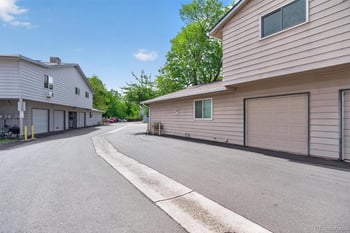 92 Newark St #A, Aurora, CO 80012