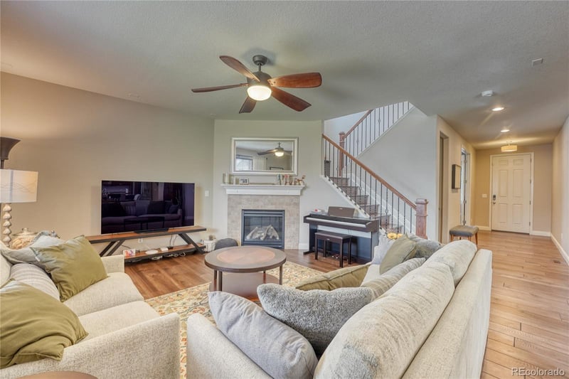 6641 Kellerman Way, Aurora, CO 80016