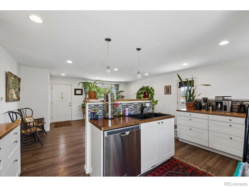 342 Main St #B, Erie, CO 80516