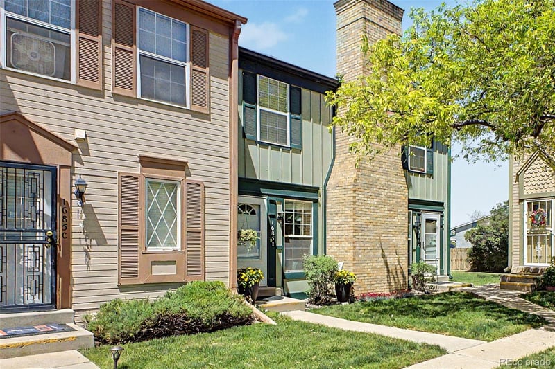 1685 Blackhawk Way #B, Aurora, CO 80012