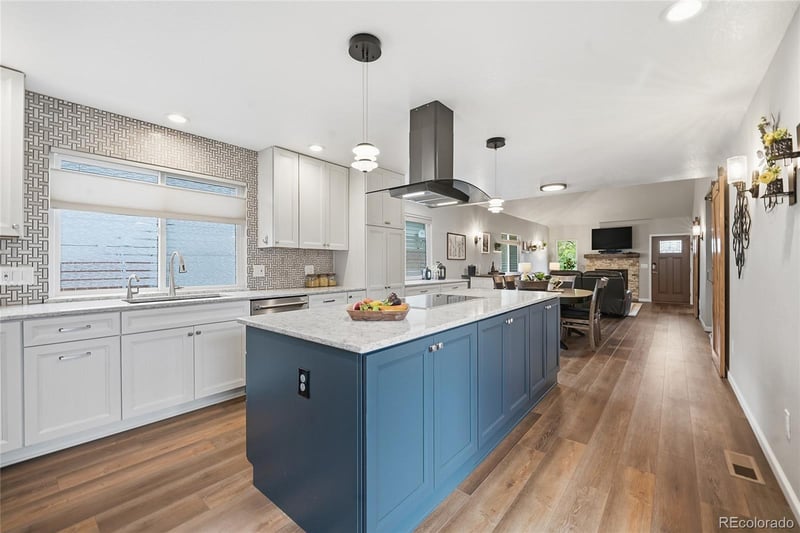 3148 Long Cir, Centennial, CO 80122