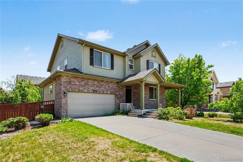 6116 Espana St, Aurora, CO 80019