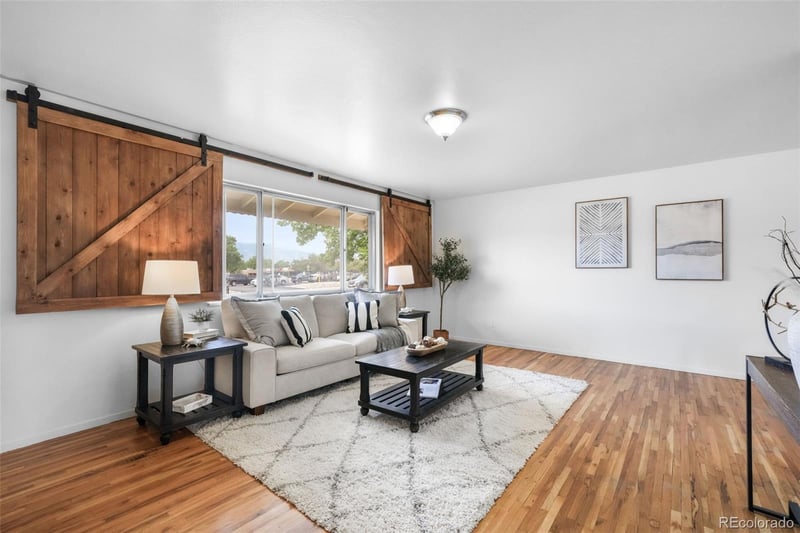 2712 Arlington Dr, Colorado Springs, CO 80910