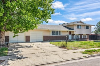 2712 Arlington Dr, Colorado Springs, CO 80910