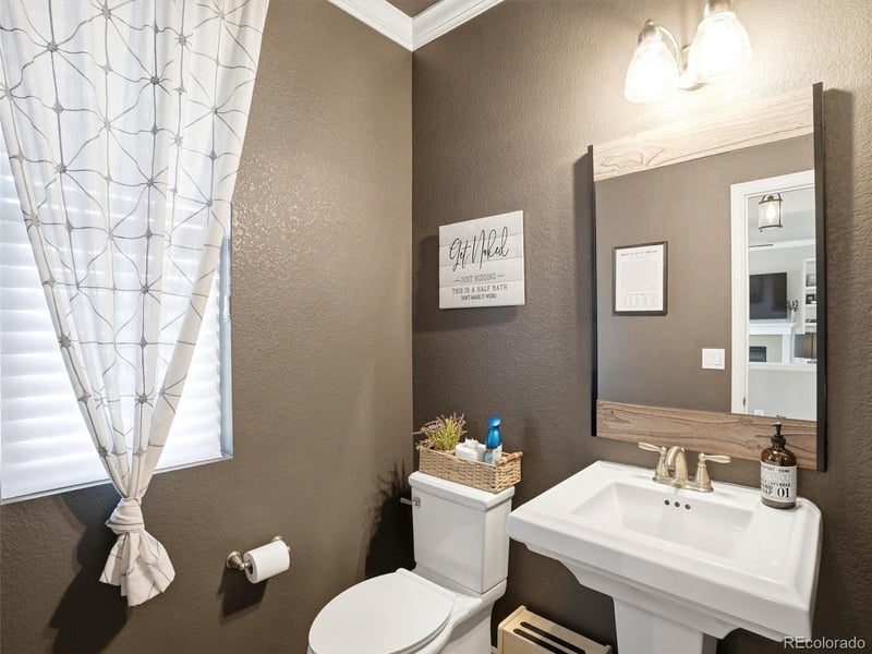 7362 Depew St, Arvada, CO 80003