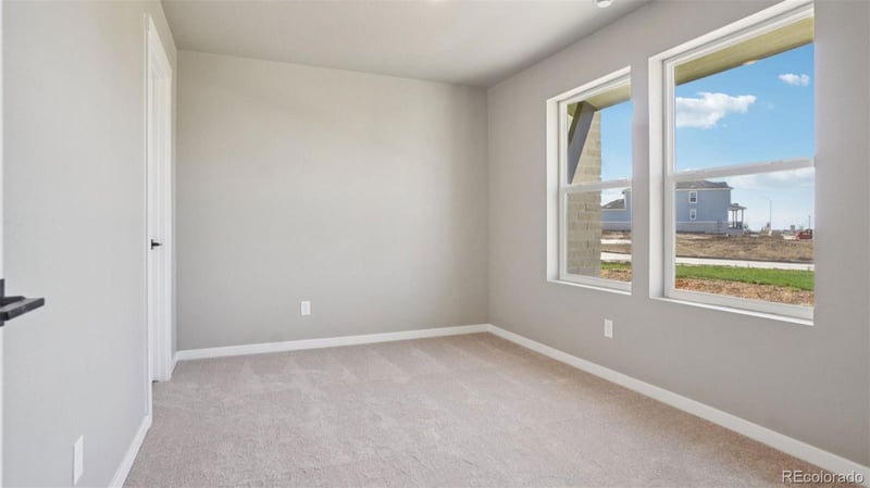 24121 54th Pl, Aurora, CO 80019