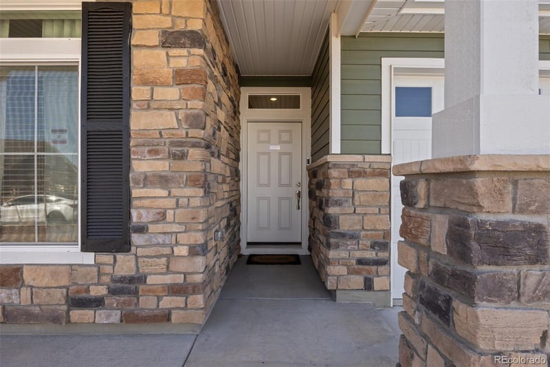 5037 Quemoy St, Aurora, CO 80019
