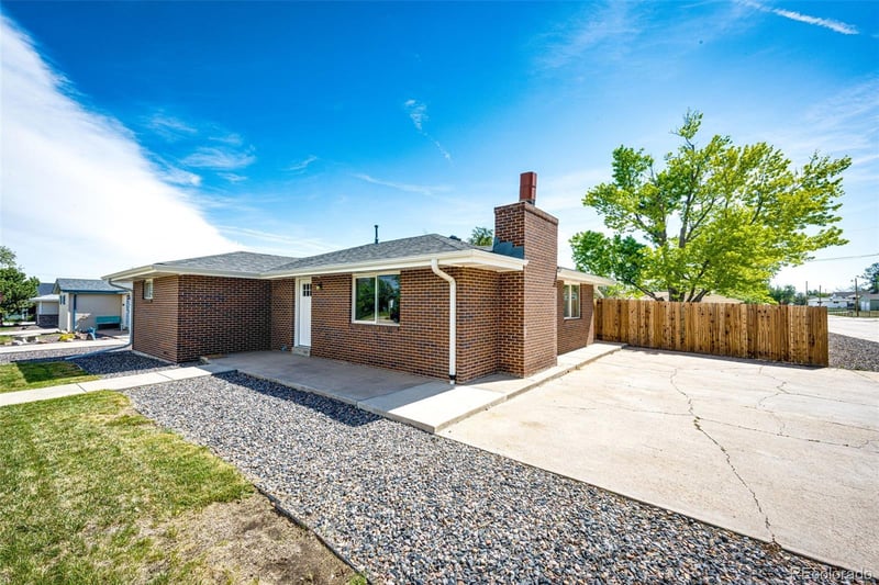 610 3rd St, Bennett, CO 80102