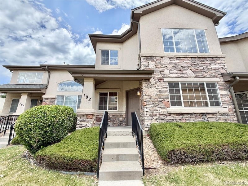 1385 S Chambers Rd #102, Aurora, CO 80017