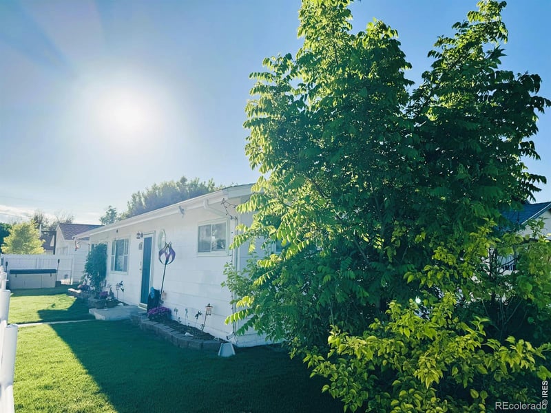 402 Washington St, Sterling, CO 80751