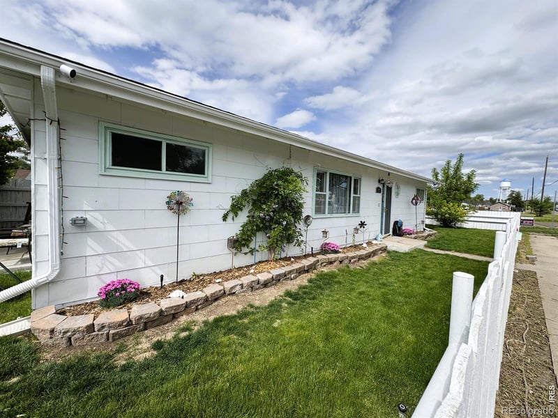 402 Washington St, Sterling, CO 80751