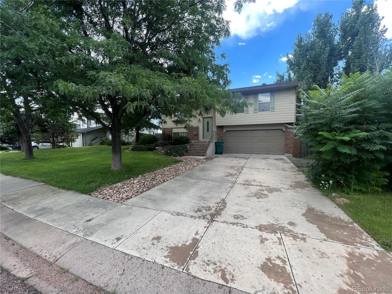3835 Glenhurst St, Colorado Springs, CO 80906