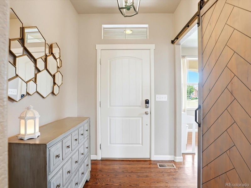 15504 Auburn Ave, Lakewood, CO 80228