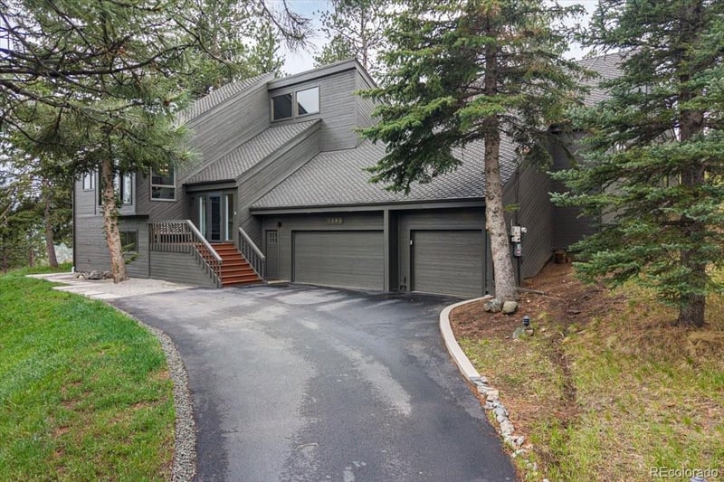 2368 Bitterroot Ln, Golden, CO 80401