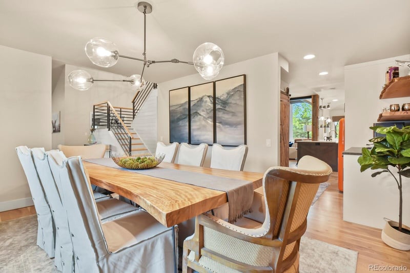 2 Porcupine Ln, Littleton, CO 80127