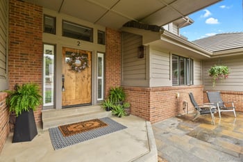 2 Porcupine Ln, Littleton, CO 80127