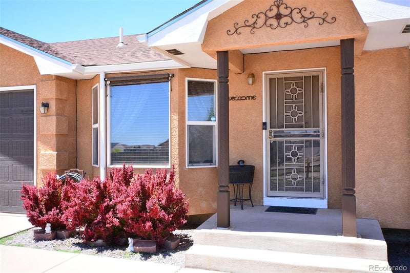 671 Mcculloch Blvd, Pueblo West, CO 81007