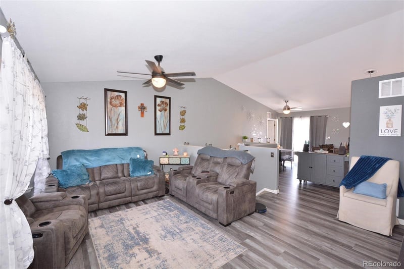 671 Mcculloch Blvd, Pueblo West, CO 81007
