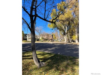 348 Collyer St #208, Longmont, CO 80501
