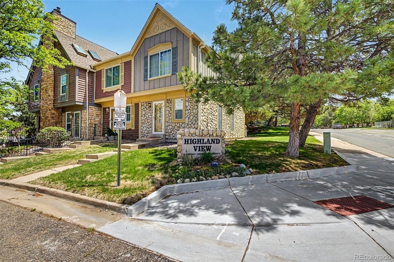 8198 Columbine Ct, Centennial, CO 80122