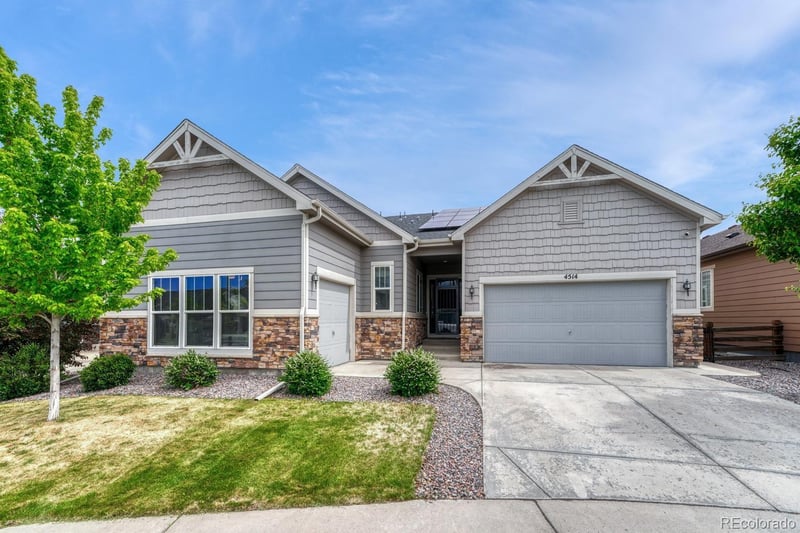 4514 Valdai Cir, Aurora, CO 80015